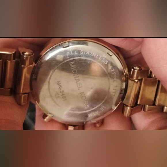 Michael kors Watch (Excellent/Mint Condition)